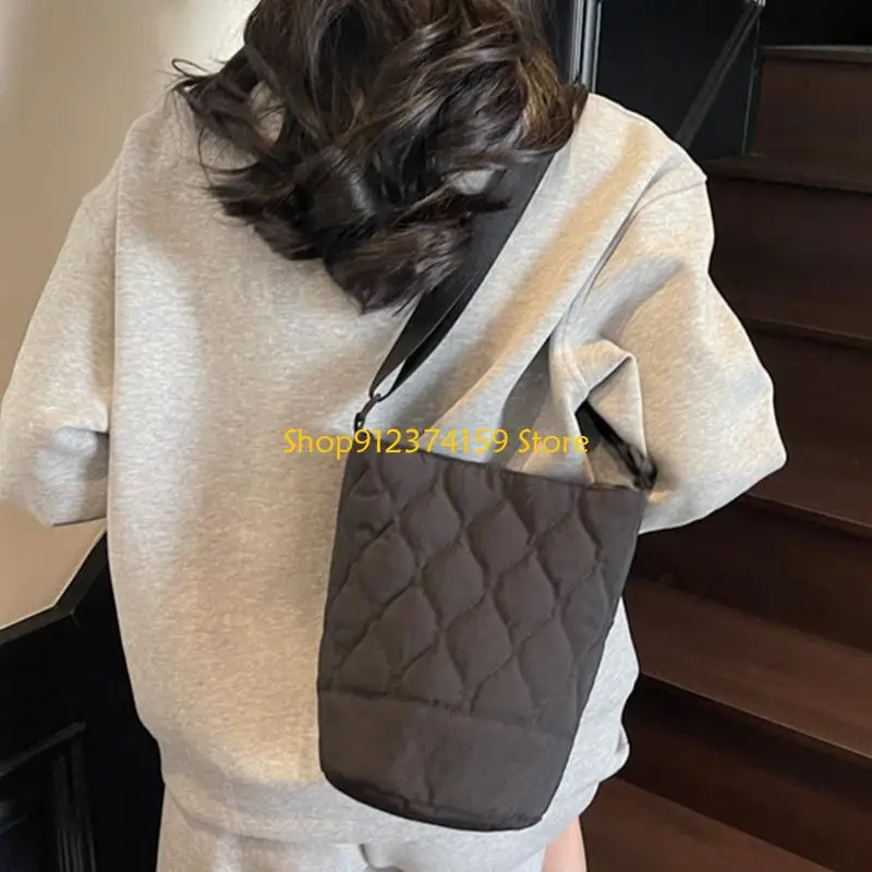 

G5AE Stylish Convertible Bucket Bag Lightweight Nylon Shoulder Purse Practical Design Bucket Bag for Various Occasion