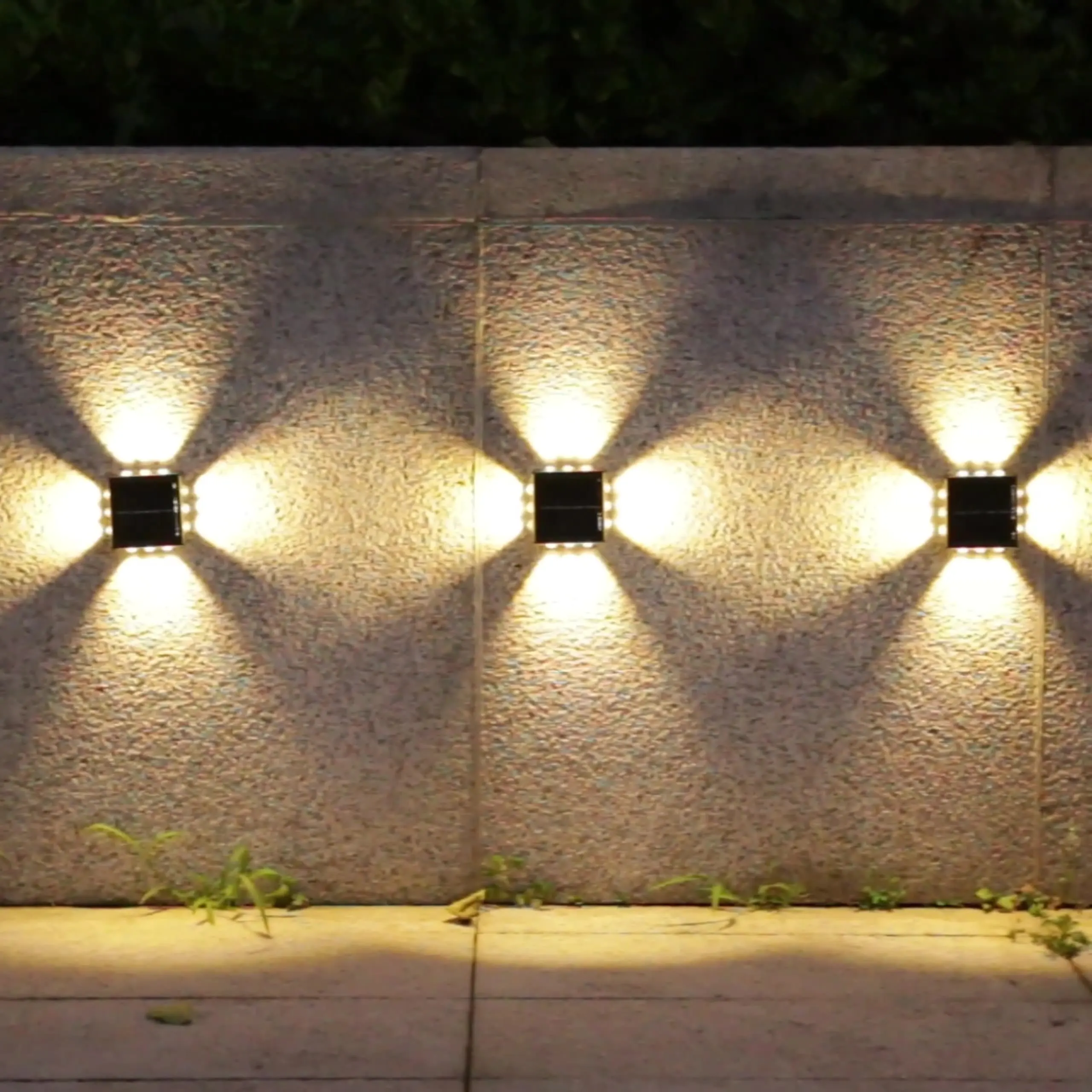

Solar Wall Light Outdoor Dusk to Dawn Lighting Wall Sconce Waterproof Up and Down Solar Lamp for House Garage Porch Doorway Dock