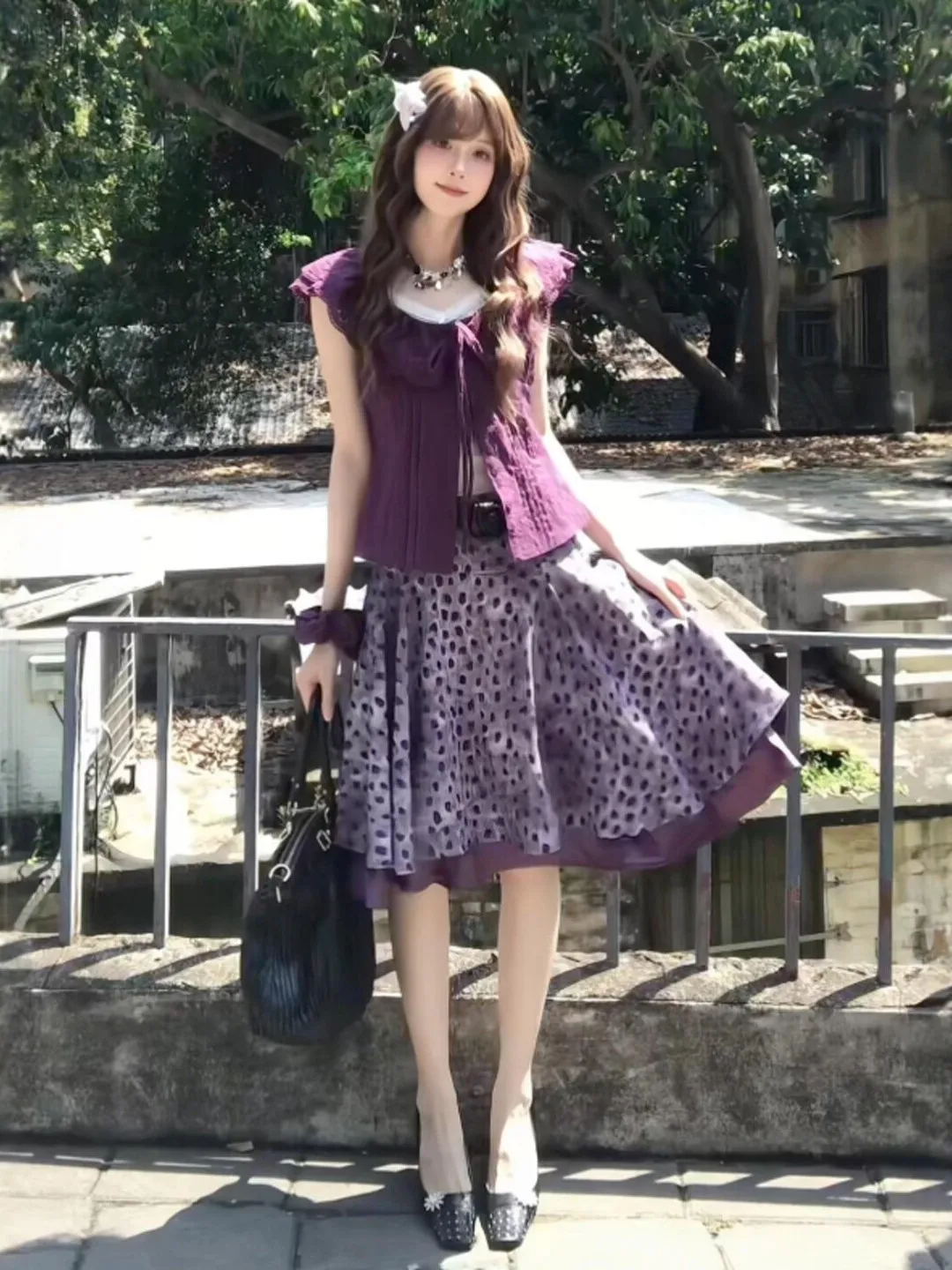 

Retro Beautiful Unique Purple Short Sleeve T-Shirt Set with Strap Inner Wear Elegant Non-Repeating Small Top Summer Fashion