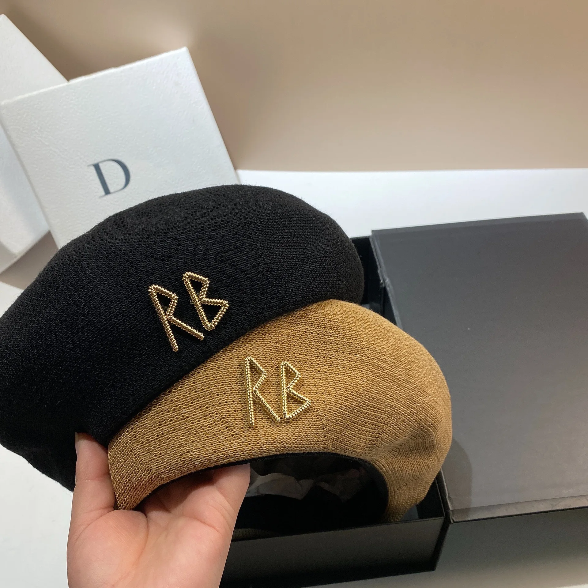 

RB Crochet Lightweight Beret Spring/Summer New Fashion Knitting Artist Hat Fashion Street Octagon Hat