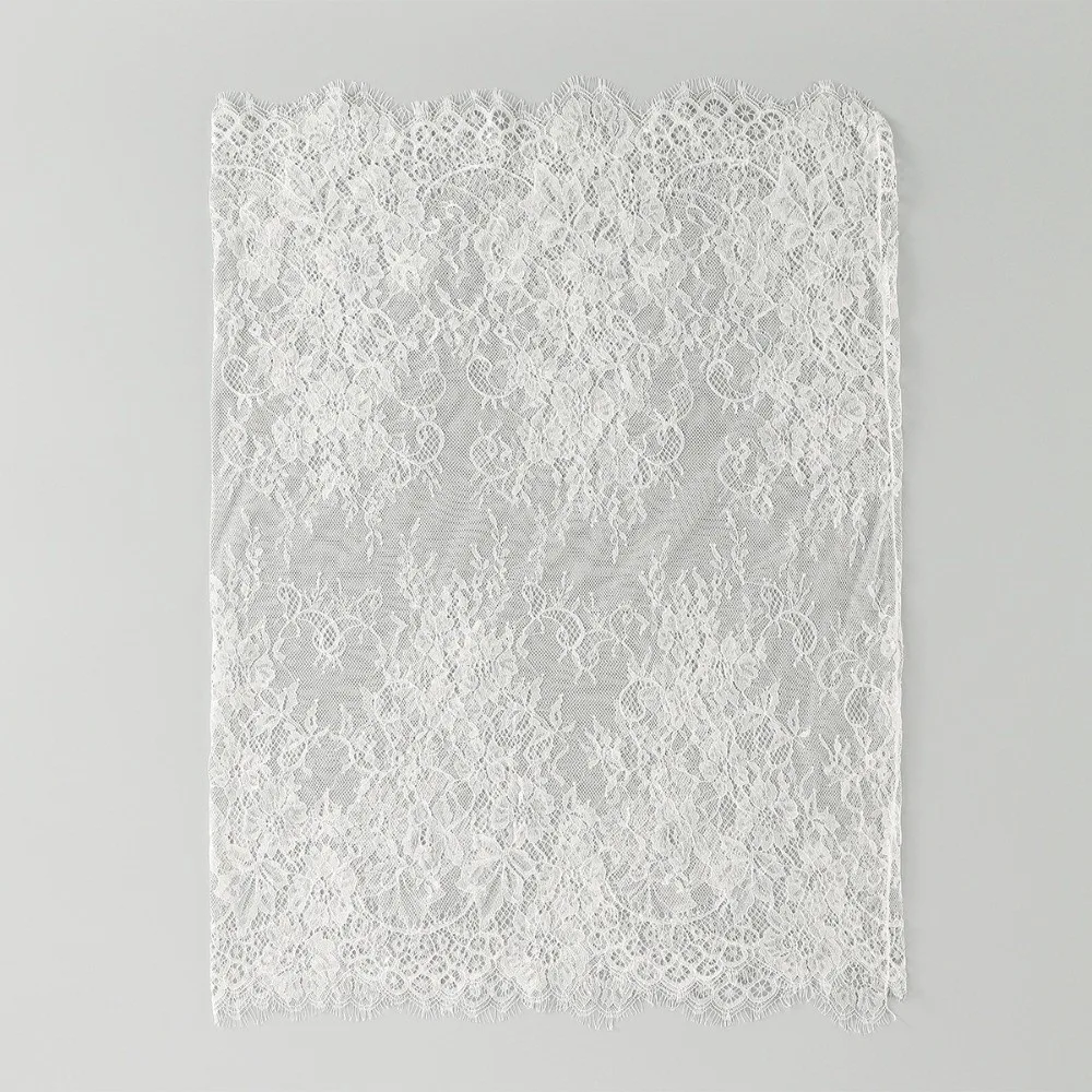 Trendy Head Covering Lace Mantilla Veil 80*60CM Beautiful Women Lace Scarf Vintage Gorgeous Bridal Veil Fashion Accessories