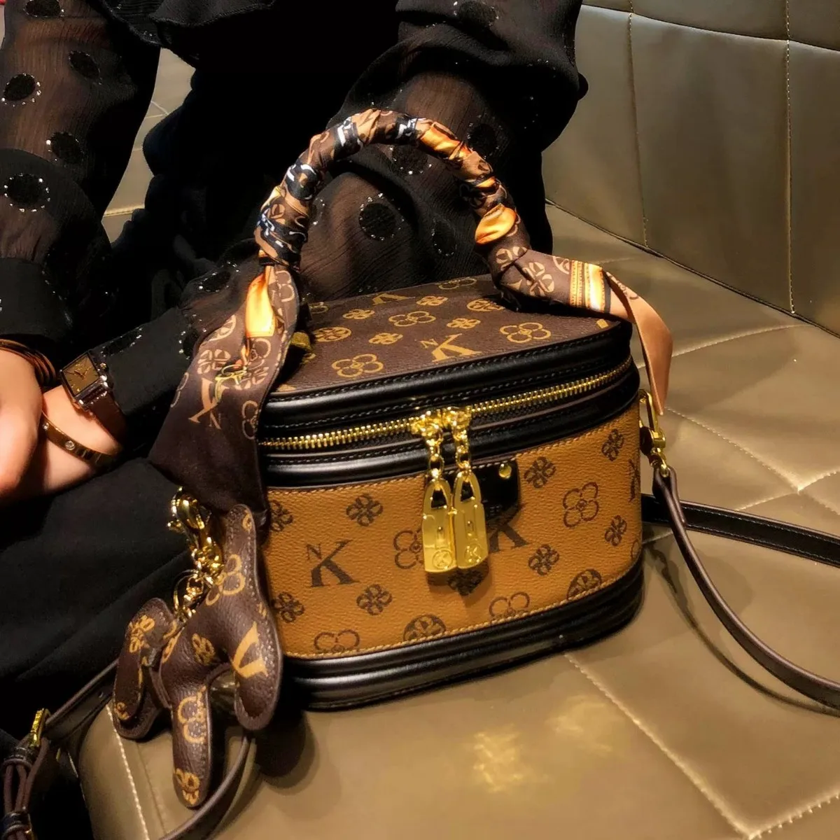 

Простые винтажные элегантные сумки для подгузников для женщин, минималистичная классическая сумка через плечо, модная кожаная сумка для поездок на работу, однотонная дизайнерская сумка