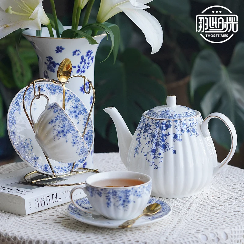 European afternoon tea set, blue and white coffee cup, high-grade exquisite vintage cup and plate set English coffee pot tea pot