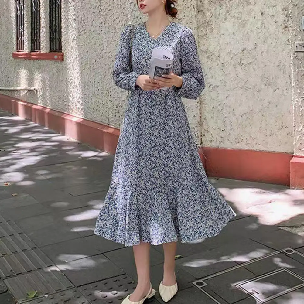 

Long-sleeved Dress Elegant V Neck Floral Print A-line Midi Dress with Fishtail Hem Soft Patchwork for Women Stylish Mid-calf