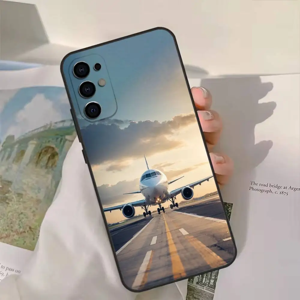 cool Airplane  Phone Case For Samsung S25,S24,S21,S22,S23,S30,Ultra,S20,Plus,Fe,Lite Black Shell