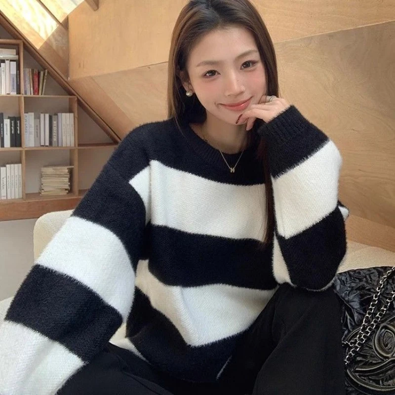 

Черно-белый полосатый свитер, женский универсальный новый свободный вязаный свитер контрастного цвета в стиле ретро, ленивый стиль, топ