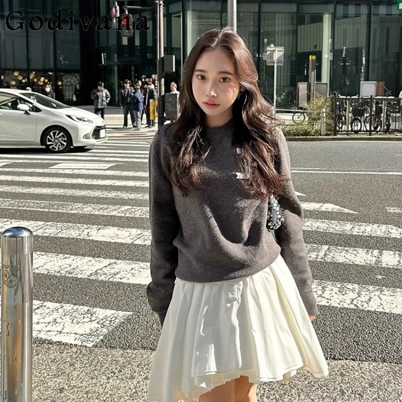 النمط الياباني الحلو الأبيض تنورة قصيرة ربيع الخريف 2025 المرأة مرونة الخصر غير النظامية منتفخ تنورة الفتيات اليومية تنورة غير رسمية #3