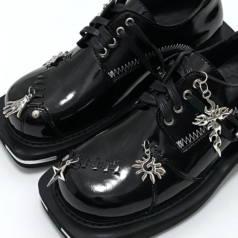 Men Metal Pendant Streetwear Fashion Real Cowhide Genuine Leather High Quality Casual Shoes Man Punk Gothic Motorcycle Shoes