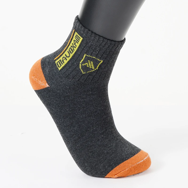 3/6Pairs Men Shield Letter Print Mid Calf Socks Contrast Color Toe Heel Breathable Streetwear Sports Casual Crew Socks