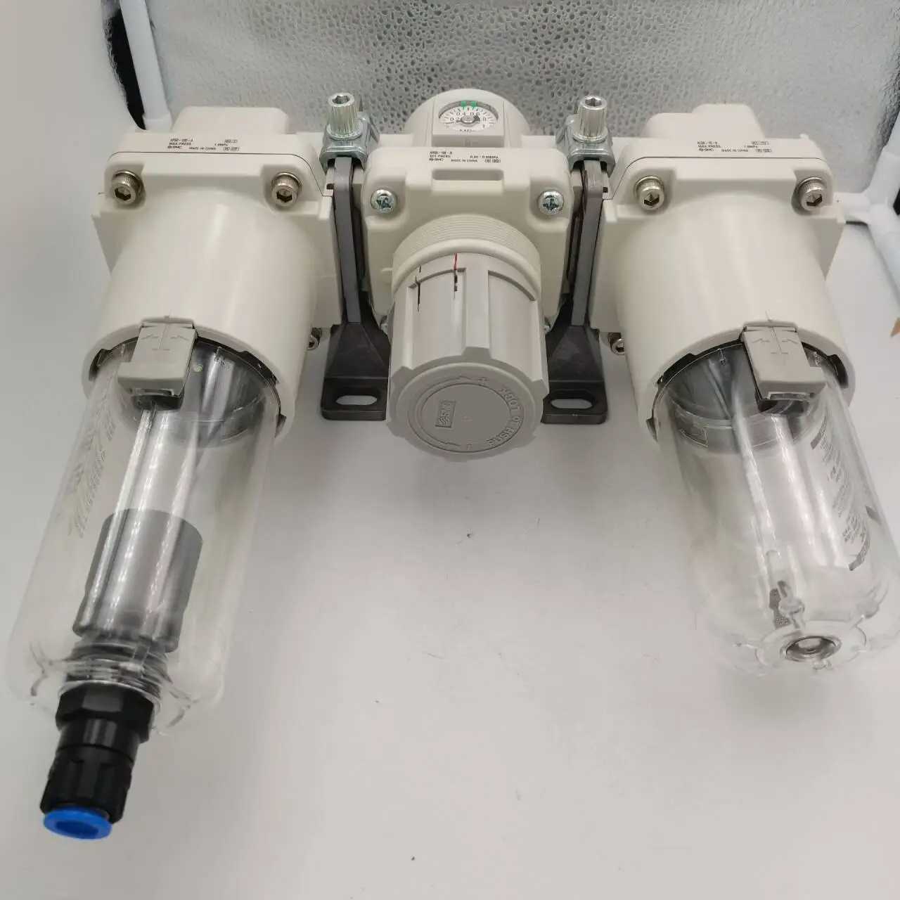 

Оригинальный комбинированный элемент воздуха SMC AC50-06DG-B AC50-10DG-B AC60-10G-B Комбинированный блок регулярования давления и масляного тумана