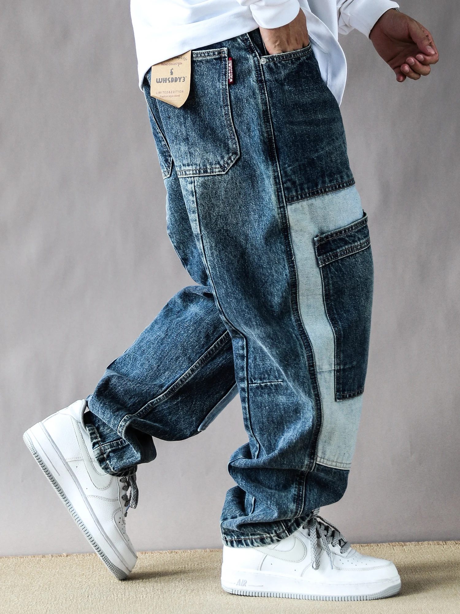 

Retro American Waed Design Patchwork Print Loose Straight Leg Men's Jeans Blue Cotton Denim Low Waist Zipper Closure