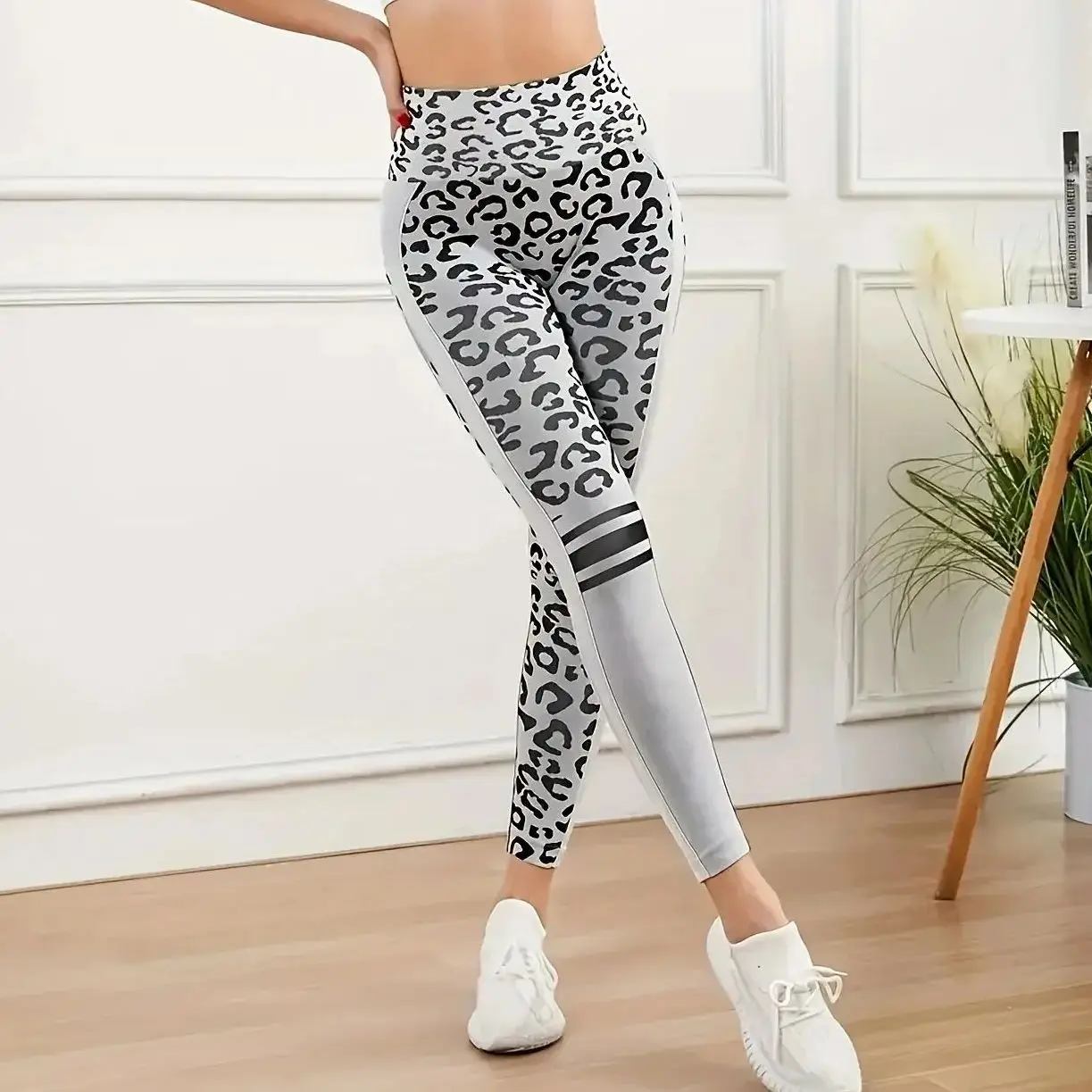 

Новые бесшовные леггинсы для йоги с высокой талией и леопардовым принтом, женские, с эффектом подтяжки ягодиц и контролем живота, для фитнеса, тренировок и бега 2026