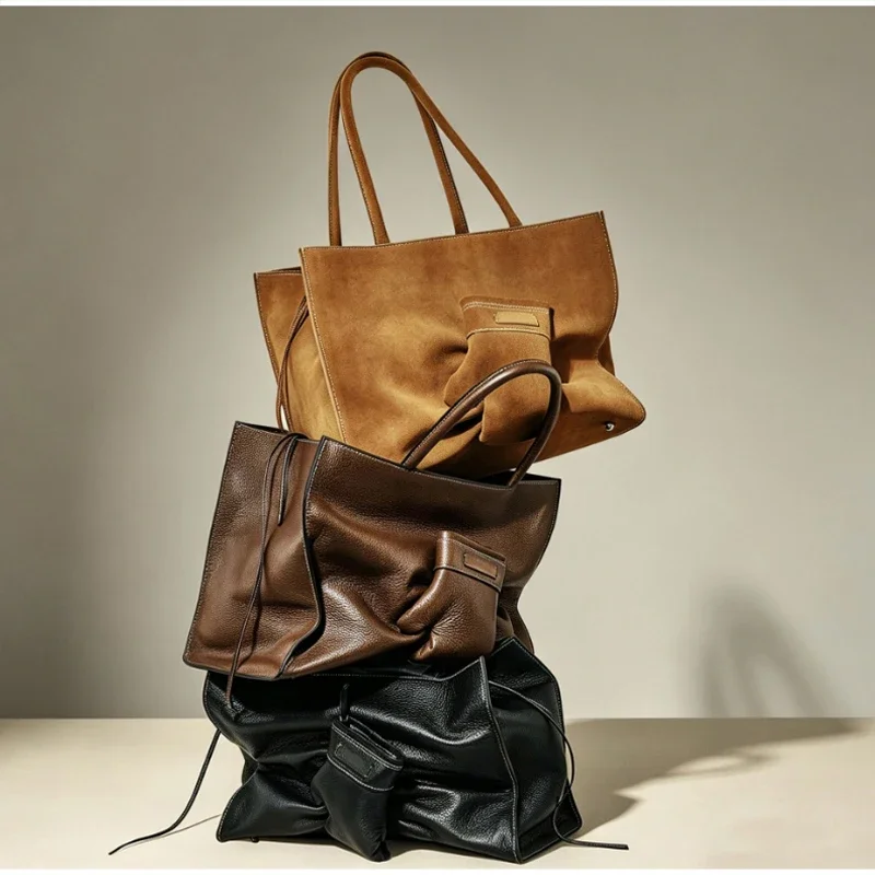 Boxhandschuh-Stil Tragetasche, Weiche Damen-Schultertasche mit Großer Kapazität, Trendige Reißverschluss-Handtasche in Unifarbe mit Persönlichkeitsausdruck – Detail 7