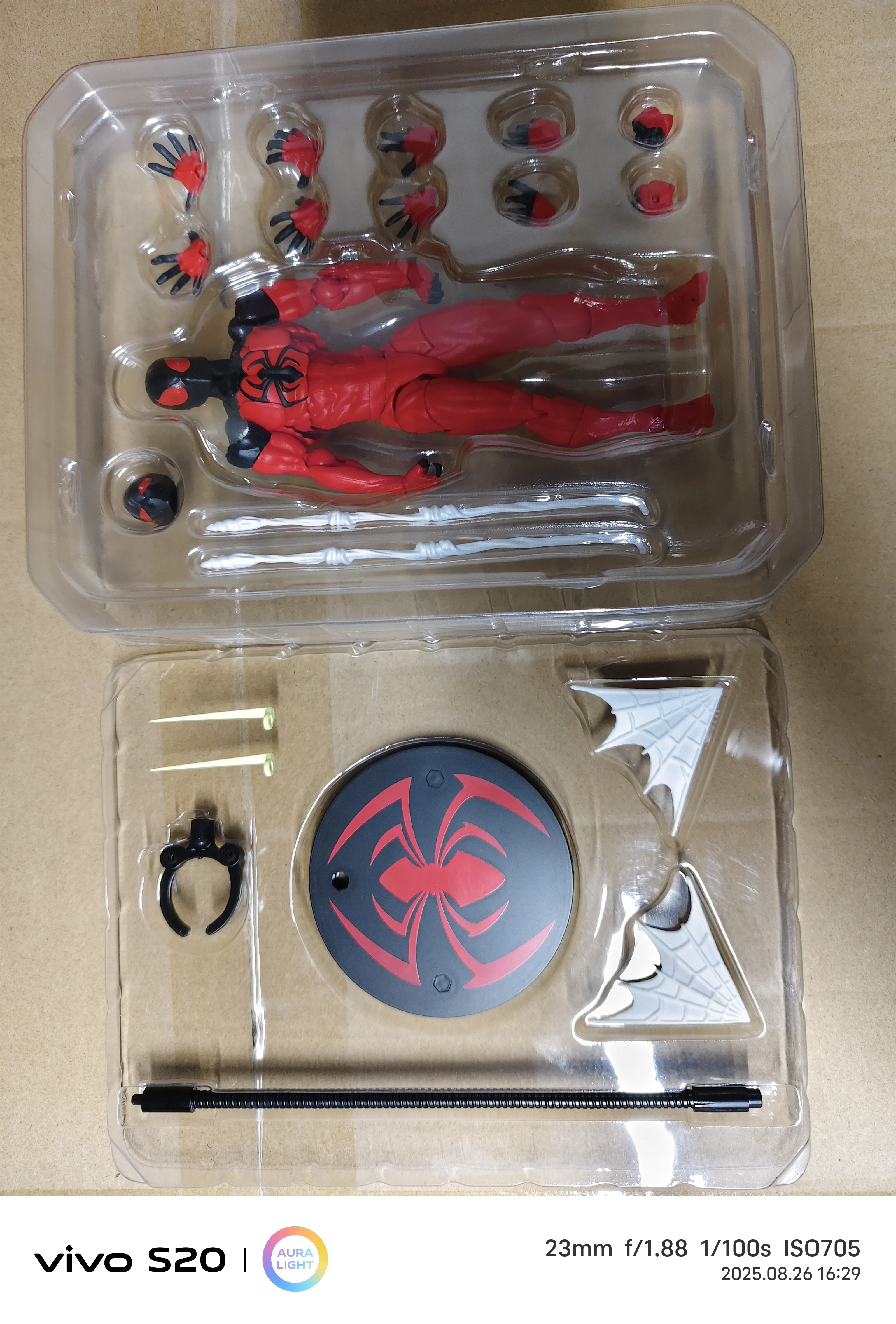 

2025 Черный веном боевой костюм Человек-паук, фигурка, высококачественные подвижные суставы, симбиот, тематический орнамент, модель, подарок для мальчиков