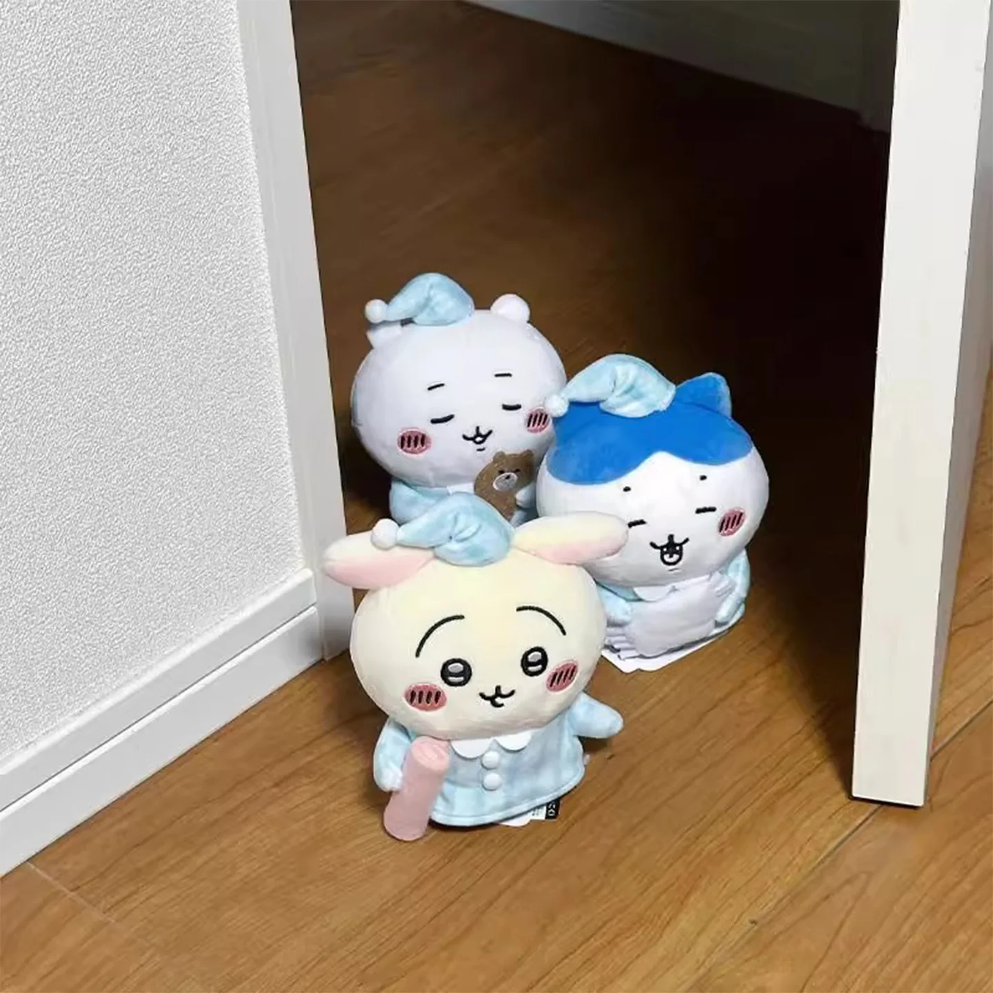 

MINISO милые мультяшные пижамы серии Chiikawa кукла Усаги плюшевая кукла брелок автомобильный кулон студенческая хлопковая кукла подарок на день рождения