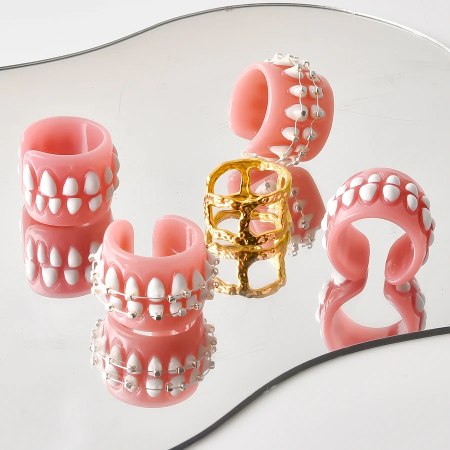 1Pc Creative Acrylic Teeth Brackets Aesthetic Y2K Girl Finger Ring Hip Hop Chunky Teeth Cool Men Party Stackable Anillos Jewelry