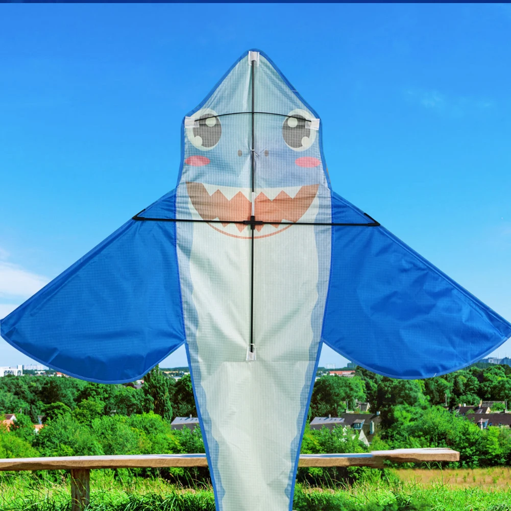 Grote haaivormige vlieger Gemakkelijk te vliegen Schattige dierenvlieger met draadbord Kleurrijke vluchtvlieger Verbeter coördinatie Kindercadeau