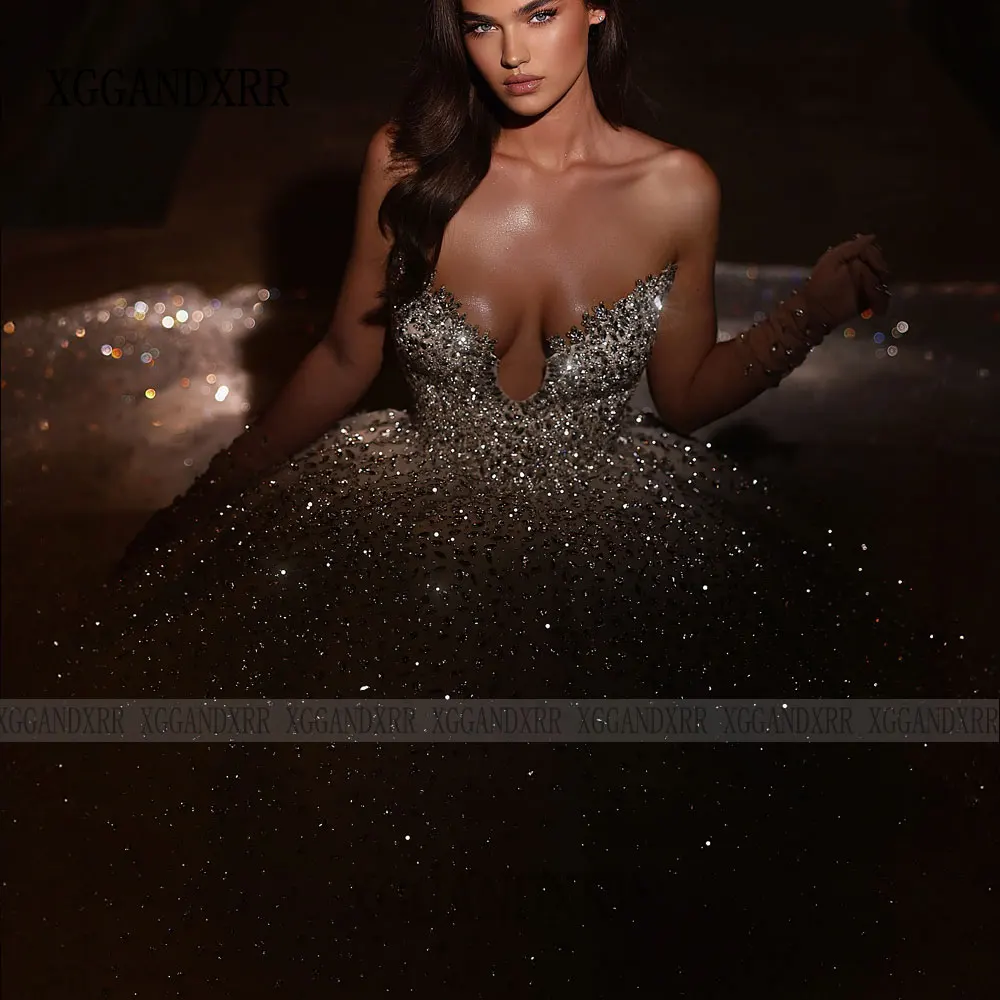 فستان زفاف فاخر مخصص 2026 كريستال متألق فستان عروس طويل رسمي فيستدوس دي نوفيا ذيل شابيل دبي