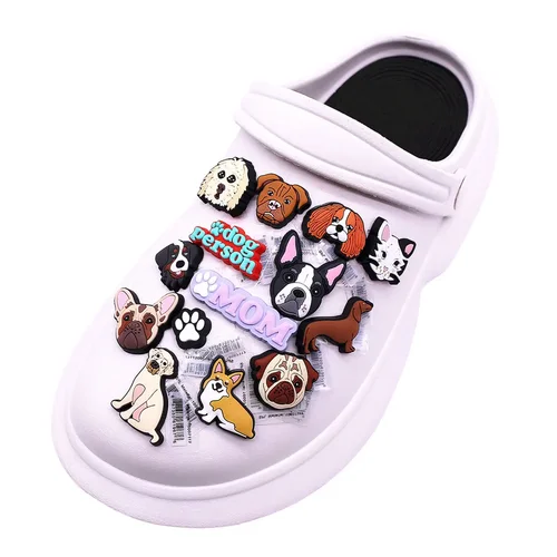 Imagen 2 del producto 1 Uds. Amuletos originales de PVC para zapatos de mascotas, divertido diseñador de Pug, sandalia, accesorios de decoración superior, Bulldog, perro, gato, alfileres de zueco, hebilla