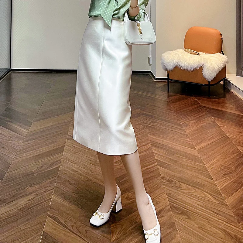 

High-end Black and White Temperament Commuting Hip Skirt Looks Thin Medium Length Silk Wool Skirt 53% Wool 47% Mulberry Silk