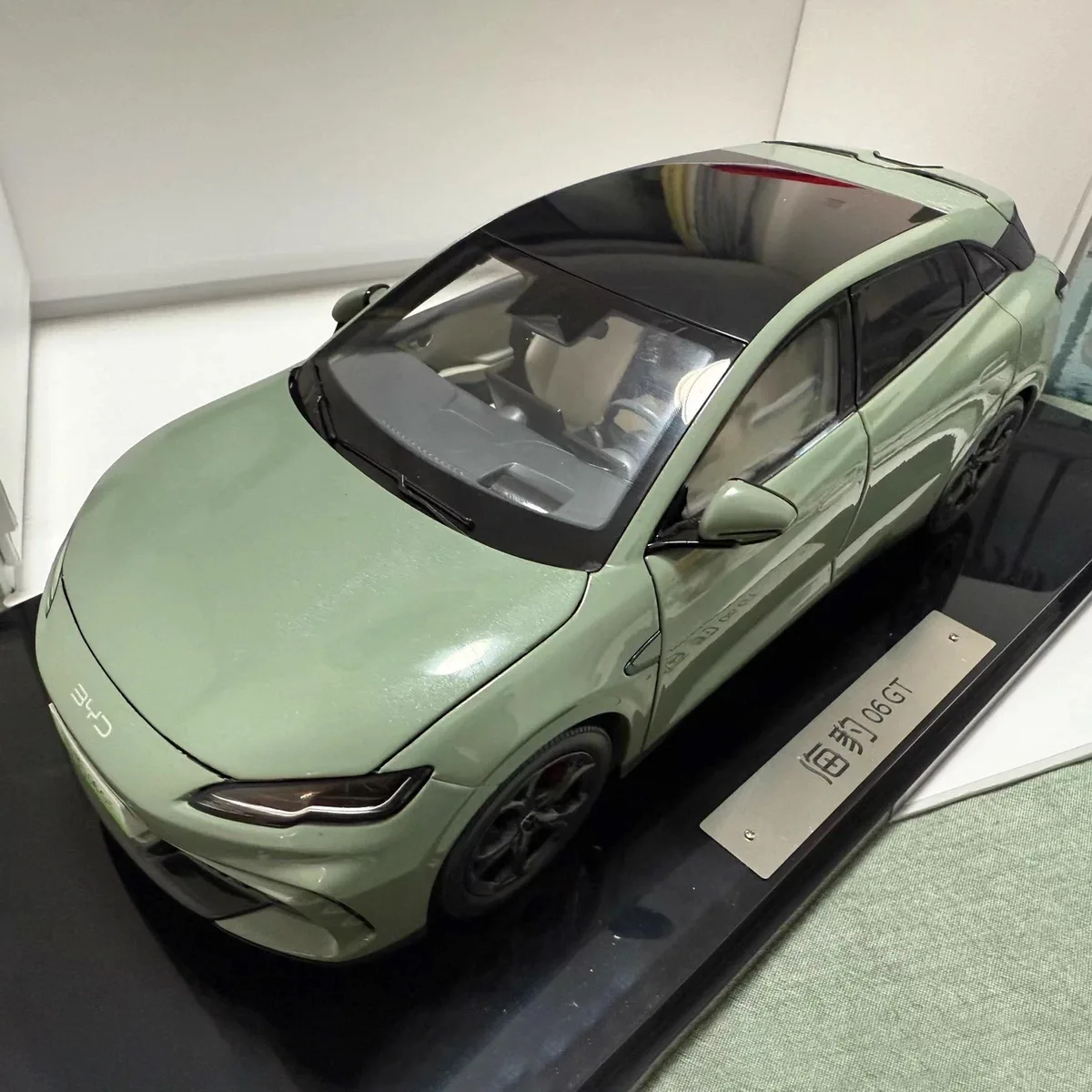 Seal 06 GT Micromodel,BYD Alloy Car Model, Collection, Display Gifts, Atto 4,Desktop Decoration, Cyan, 1: 18