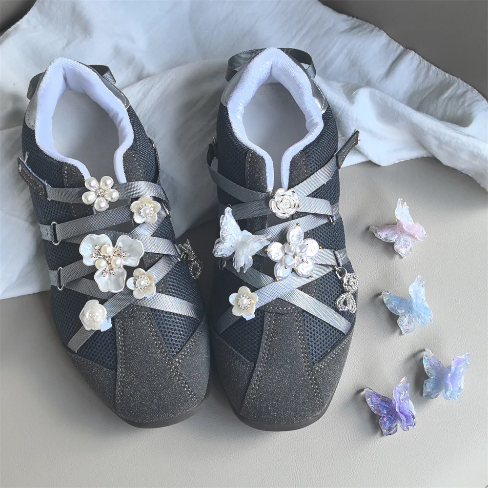 

1 PCS Advanced Pearl Flower Shoe Laces Charms for Sneakers Shoes Decorations Fashion Butterfly Shoe Charm DIY Shoe Accessories
