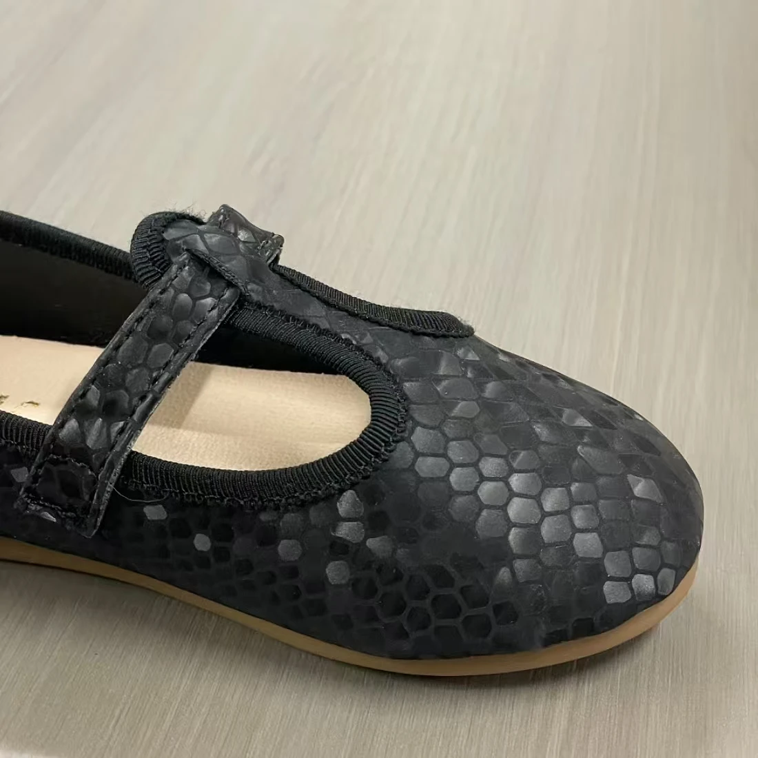 Jinyu Fashion Ice Silk Snake Pattern PU Outdoor Activity Princess Shoes Children's Shoes Glitter Leather Durable Girl Shoes