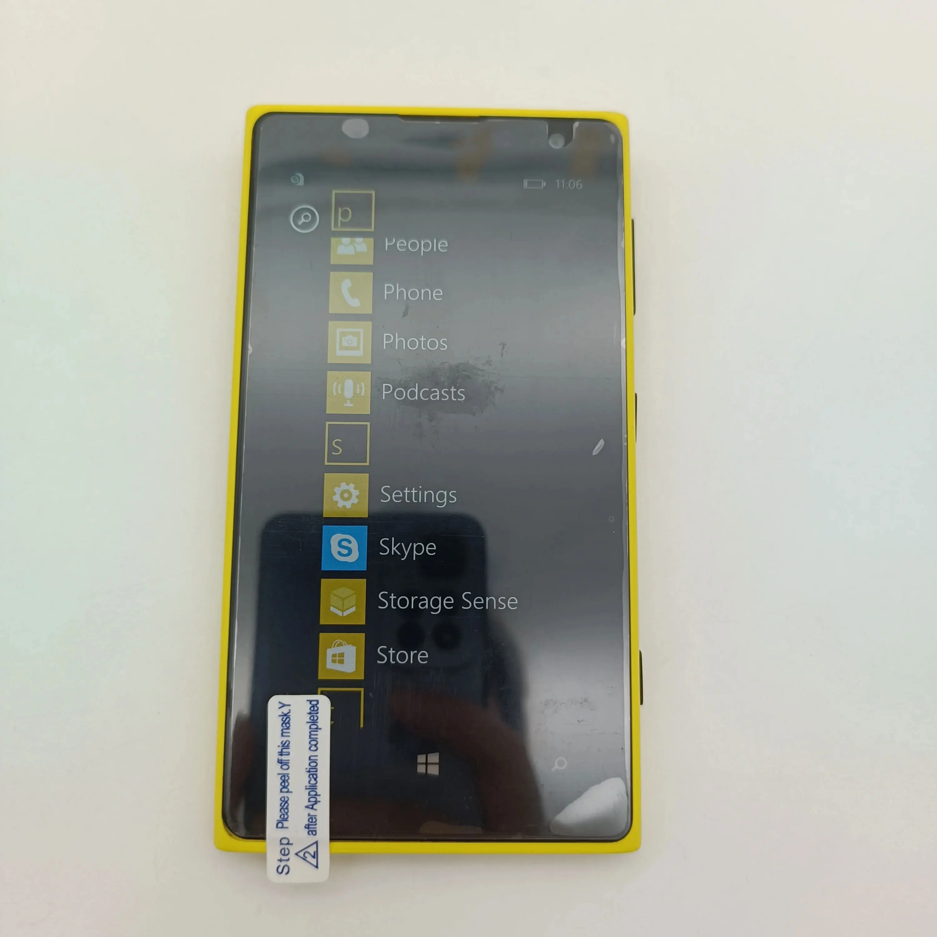 هاتف محمول Lumia 1020 أصلي مصنوع في فنلندا يدعم اللغة الإنجليزية بحالة جيدة