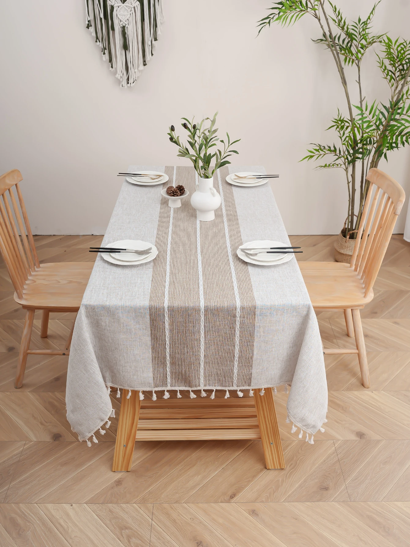 Khaki White Stripes Tablecloth for Living Room Bedroom Dining Table Classic Decor Anti-Slip Attractive Table Cover