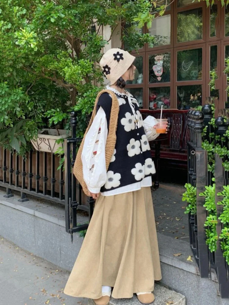 Autumn New Fashion Bead Pearl Design Knit Vest Women Loose Korean Style 3d Flower Jacquard Sweater Tank Jacket