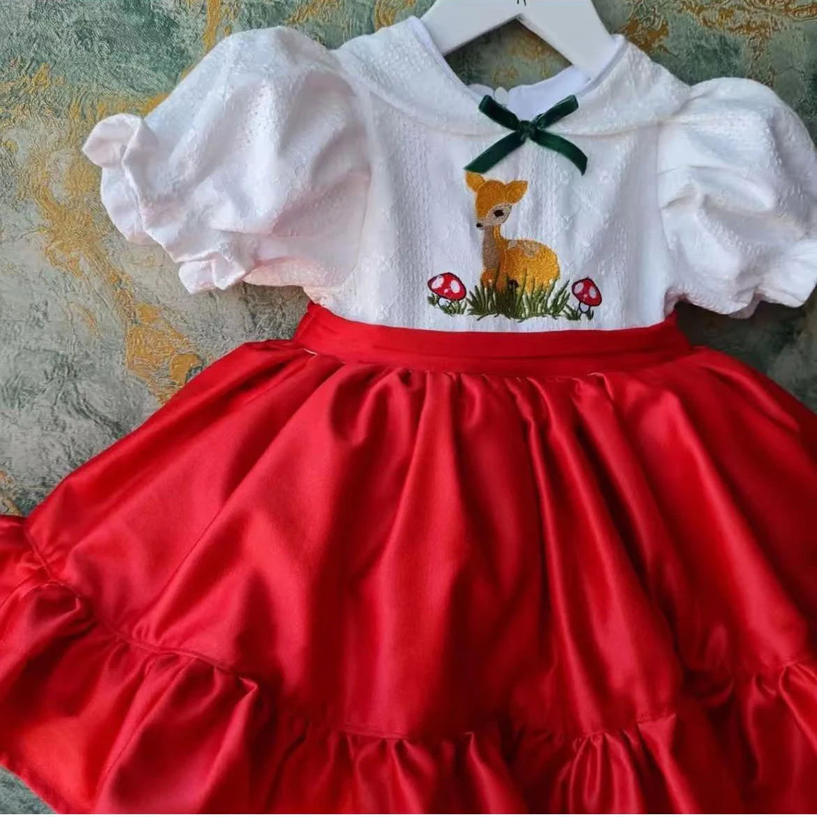 

Летнее винтажное красное платье с вышивкой в виде оленя и гриба для маленьких девочек 0-12 лет для фотографии на день рождения, праздника, Рождества B413