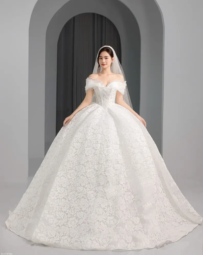 New White A-line Sexy Off Shoulder Ball Dress Wedding Dress Luxury Lace Stickers Bridal Dress Vestido De Noiva Customized