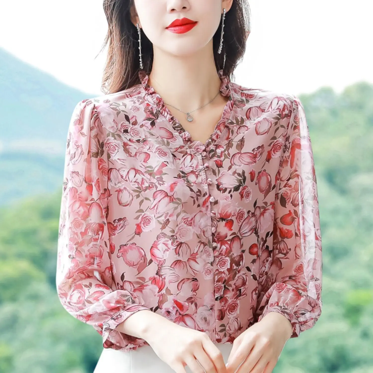 

Chiffon Floral Blouse Summer Temperament Loose Casual Fashion Ladies V-neck Ruffles Buttons Shirts Women Clothes Elegant Top Tee