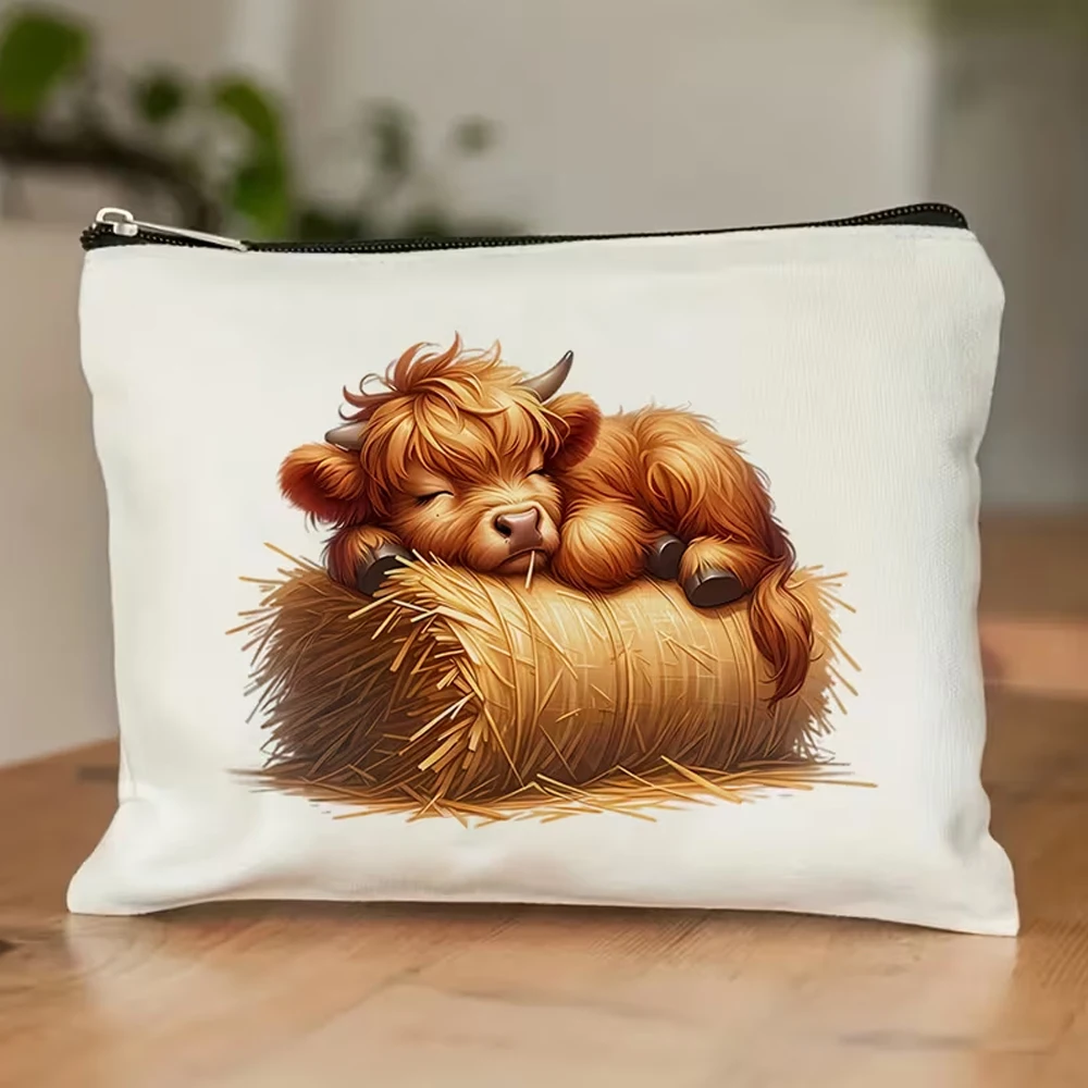 Women's Highland Cow Makeup Bag - Polyester Portable Cosmetic Pouch, Double-Sided Highland Cow Print - Large Capacity, Unisex, Fragrance-Free - Ideal Highland Cow Themed Gift