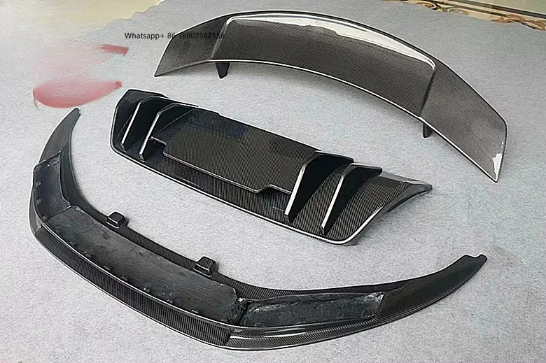 

Suitable for the 17-18 newAudi R8 upgrade vorsteiner style carbon fiber front lip side skirt rear spoiler tail body kit