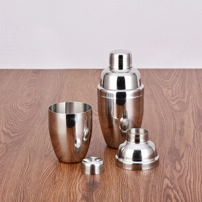 1Pcs 250/350/550/750ml Stainless Steel Cocktail Shaker Cocktail Mixer Wine Martini Drinking Boston Style Shaker Party Bar Tools