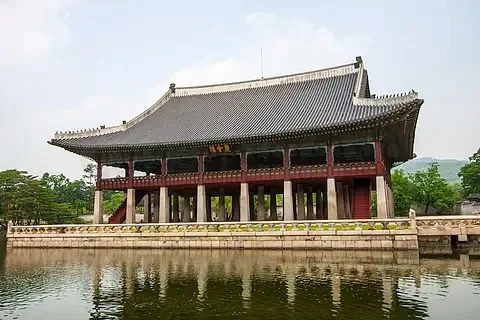 

FOR C8812 Full Scale Tracked Tank Simulation Model Toy LED Light RC Car Model Drift Remote Control Off-Road Vehicle Boy Gifts