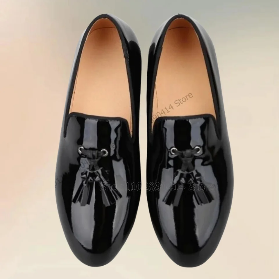 Kwastjes Decor Zwart Lakleer Loafers Fashion Slip On Mannen Schoenen Roman Handwerk Feest Feest Feestmaal Kantoor Mannen Jurk Schoenen