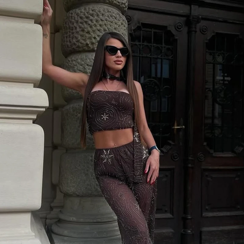 Canottiere e canottiere con corsetto da donna con perline Nuovo top a tubo corto con paillettes Top estivo senza maniche con schiena aperta 2025 Gilet stile street marrone