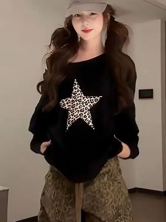 

Американский свитшот в стиле Lazy Chic, черный, с асимметричным плечом, женский, новинка ранней осени, свободный крой, с длинными рукавами