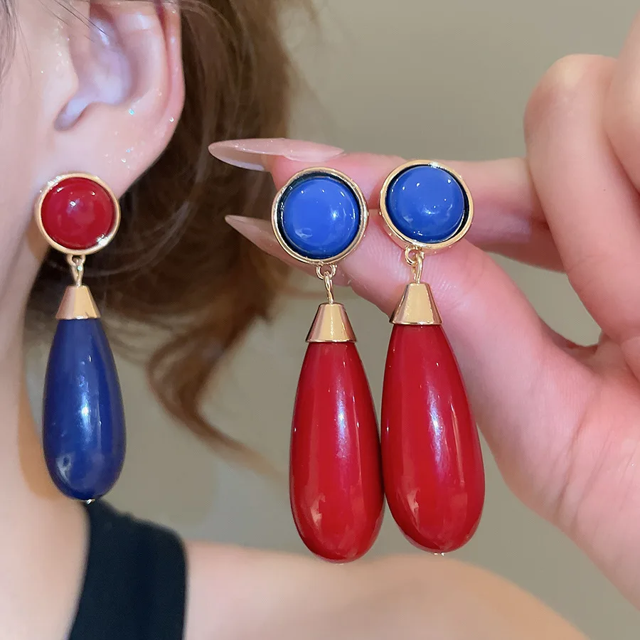 Pendientes colgantes de resina con forma de gota de agua y bloques de Color rojo y azul para mujer, pendientes colgantes de aceite redondos Vintage, regalo de joyas de fiesta K