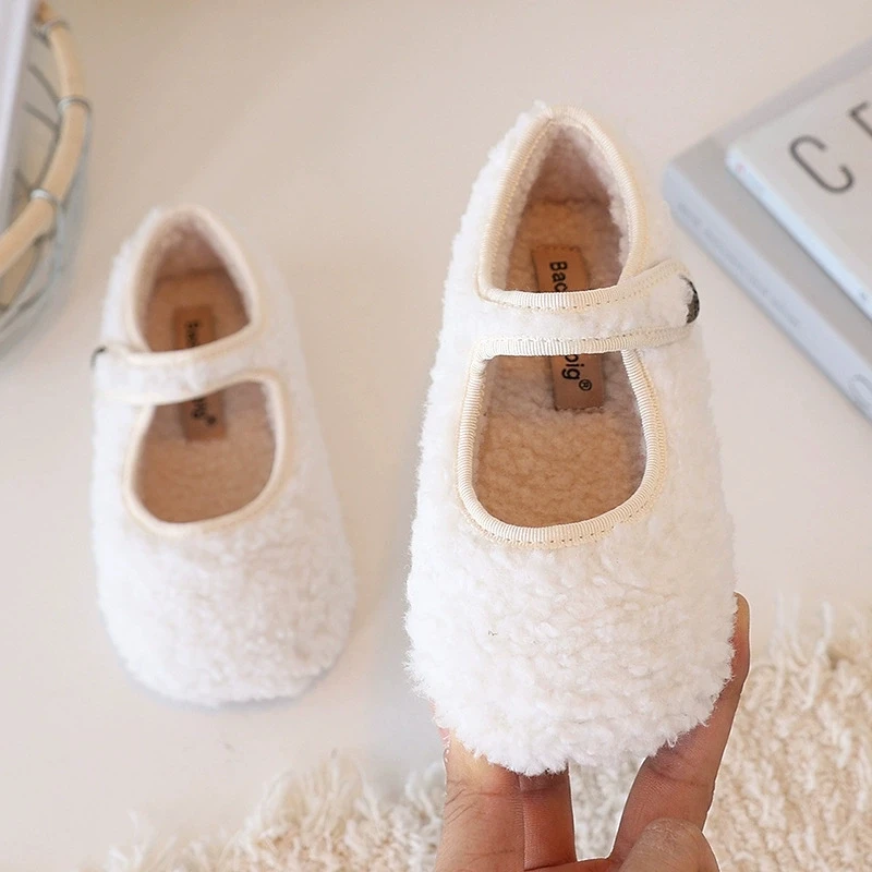 

Новая детская хлопковая обувь, зимняя утолщенная теплая короткая плюшевая модная повседневная обувь с леопардовым принтом для маленьких девочек, детская обувь для малышей