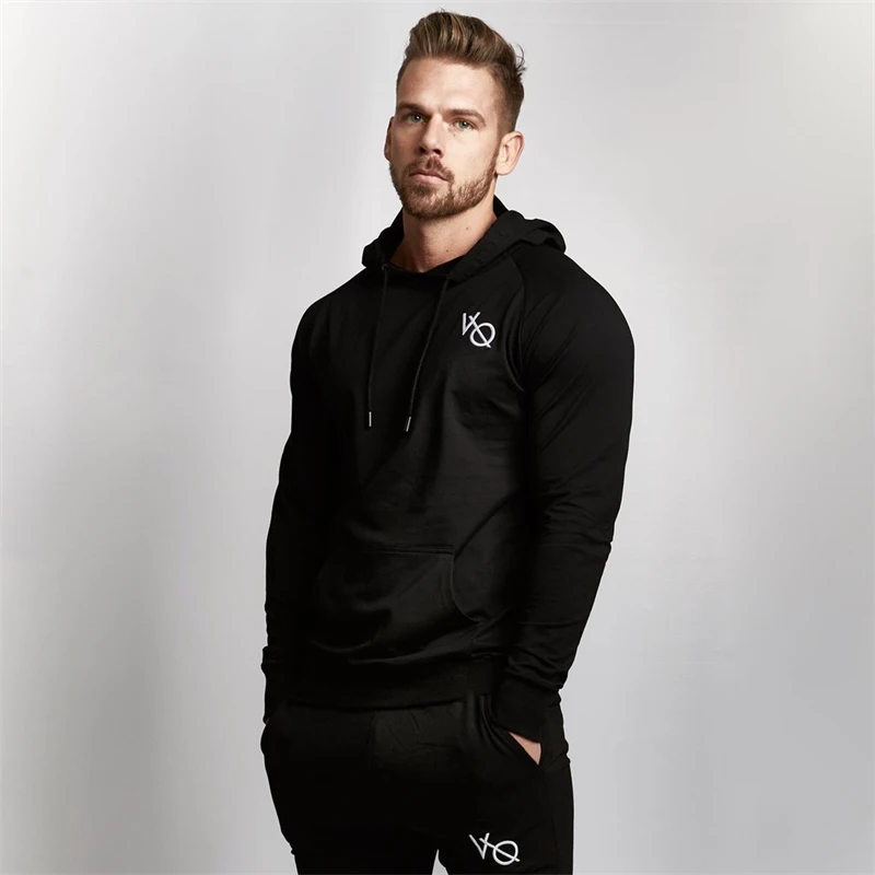 

Outdoor streetwear Casual slim-fit black men's pullover hoodie Fashion simple men's top embroidered fitness exercise sportswear