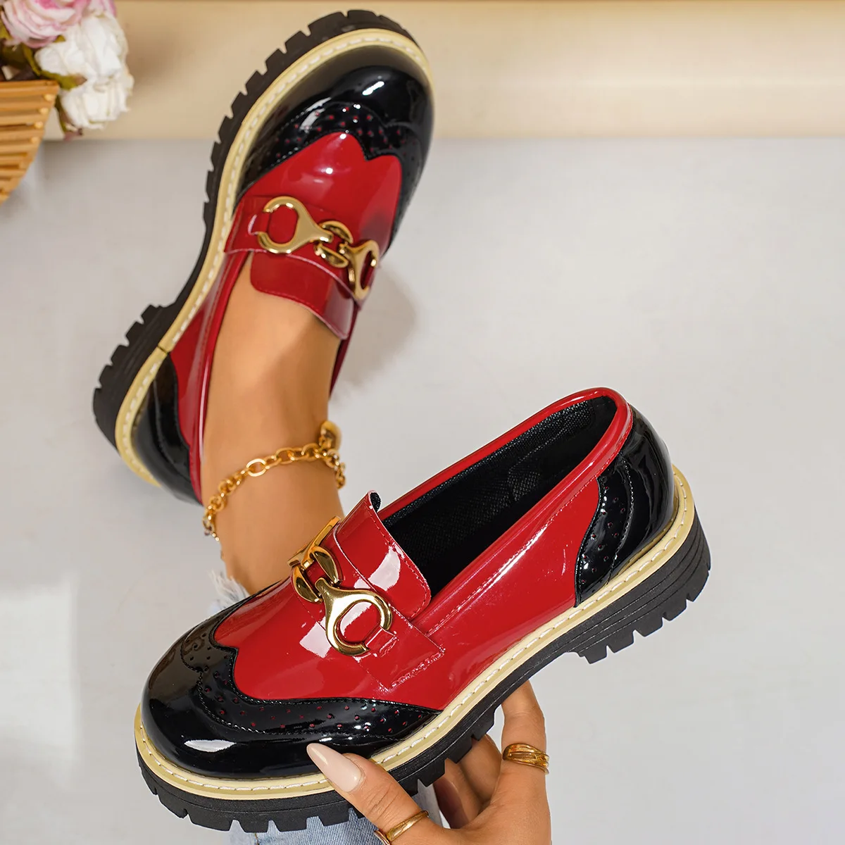 

Women's loafers 2026 vintage metal buckle thick sole color blocked British style casual leather shoes