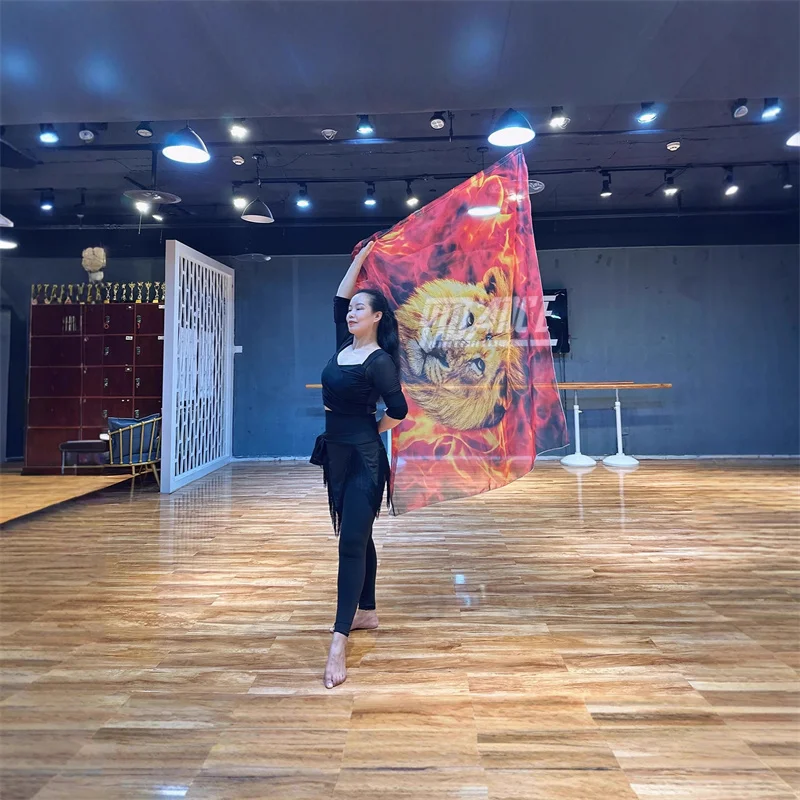 Bandeiras vermelhas de adoração para igreja, conjunto de 2 hastes flexíveis, bandeiras de chiffon para dança de elogio, hastes flexíveis, bandeiras de dança cristiana david leão adulto