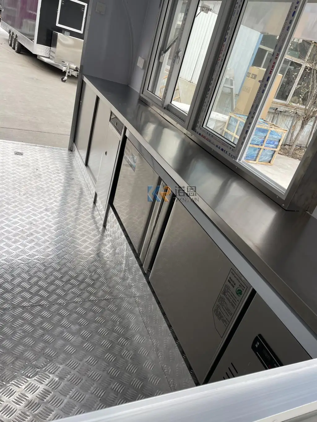 Nuovo carrello di vendita portatile Produttori di carrelli per alimenti per chioschi alimentari Rimorchio per cibo di strada con CE e DOT