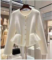Korean O Neck Knit Women's Sweater Cardigan Autumn Fashion Outwears Knitwear Jackets Female Beige Soft Knitted Cardigan Tops