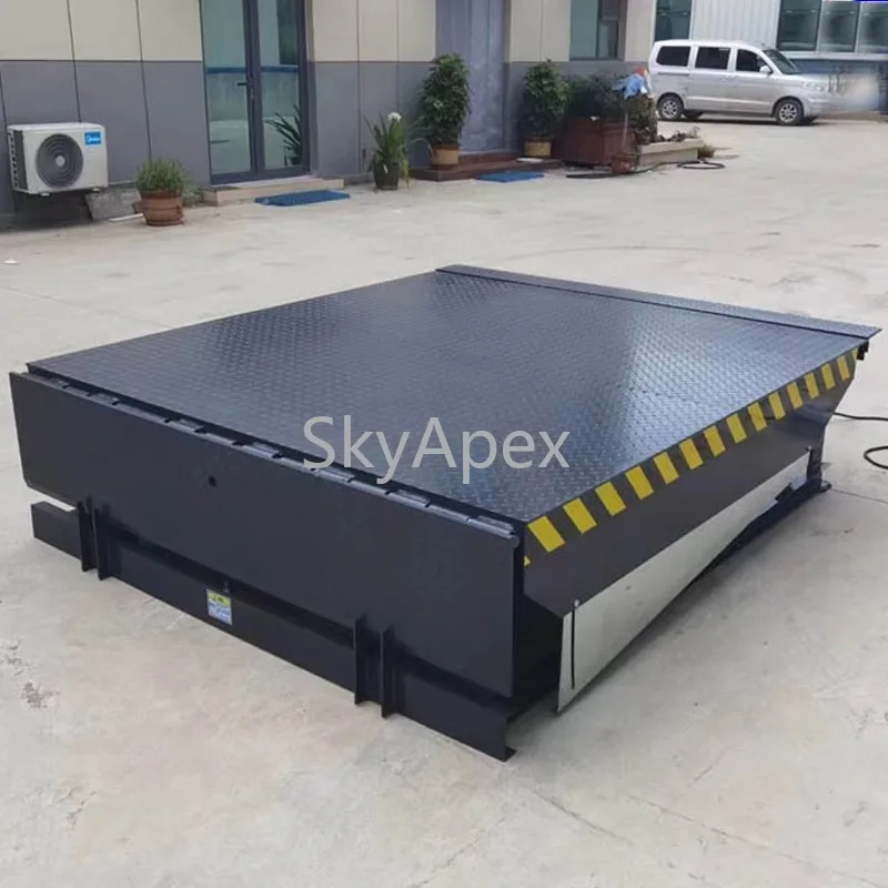 Heavy Duty Fixed Custom Sized Dock Leveler CE Certified Load Bearing Capacity 8000kg  For Container  Loading Unloading Warehouse
