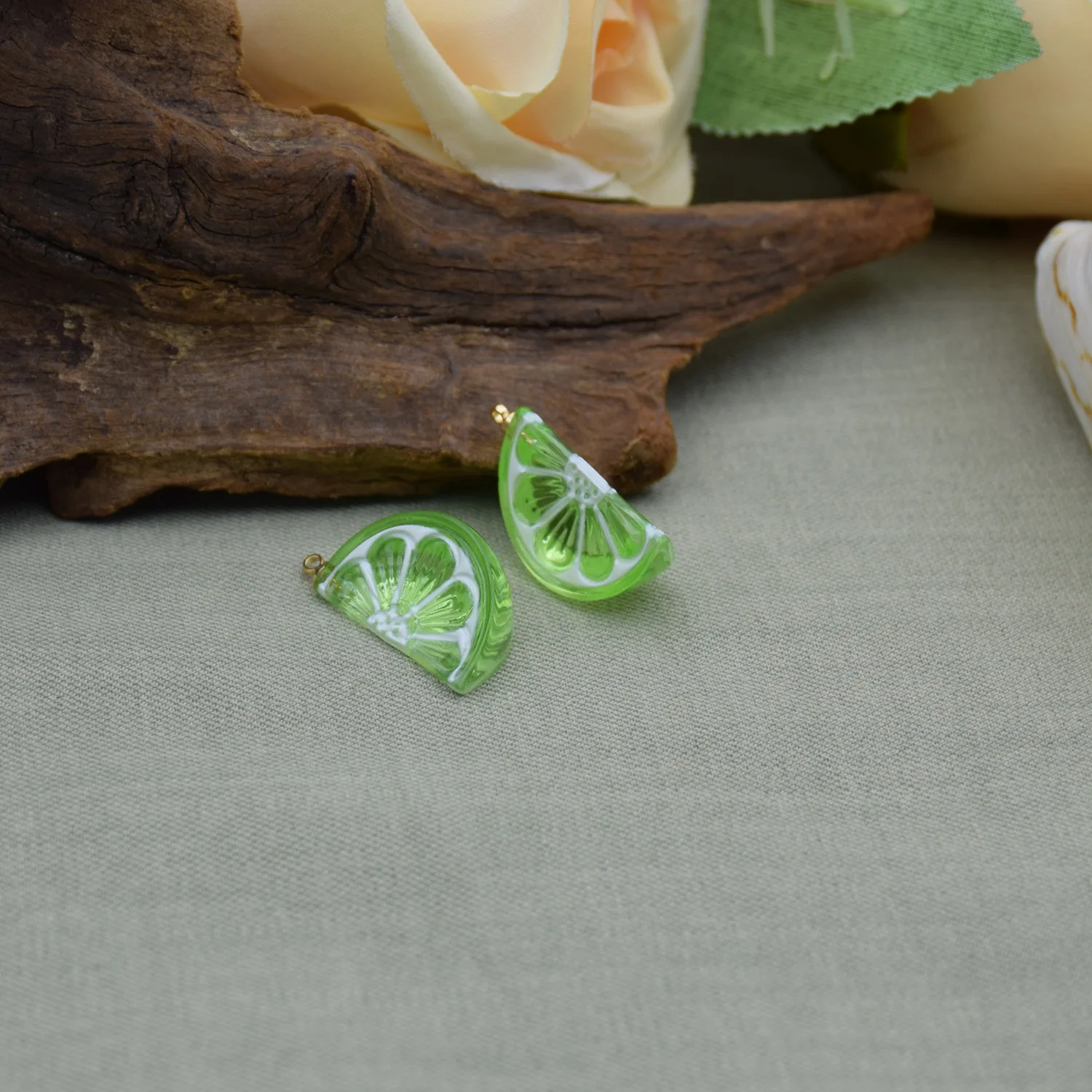 10Pcs Resin Lemon Slice Charms Simulation Fruit Pendants DIY Earrings Necklace Bracelet Jewelry Making Accessories