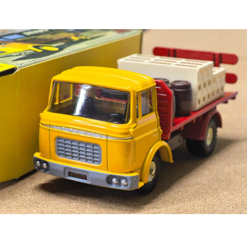 딘키 토이즈 1:43 플라토 브라슈르 베리에트 트럭 합금 자동차 모델 클래식 성인 기념품 선물 정적 디스플레이